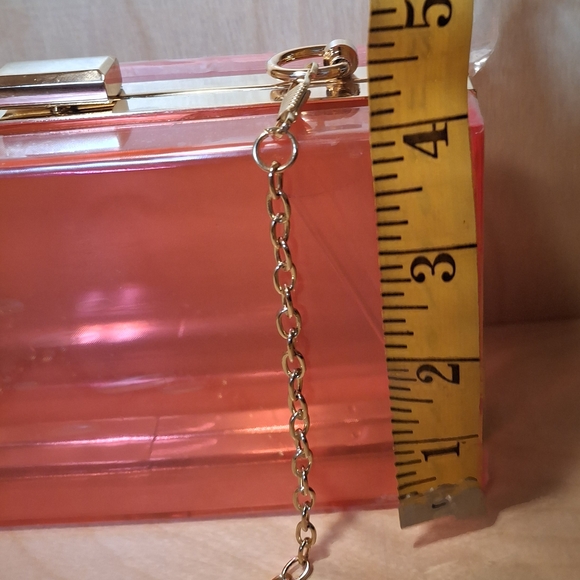 💋Chic Transparent Pink Clutch with Gold Chain💋 - Picture 6 of 6